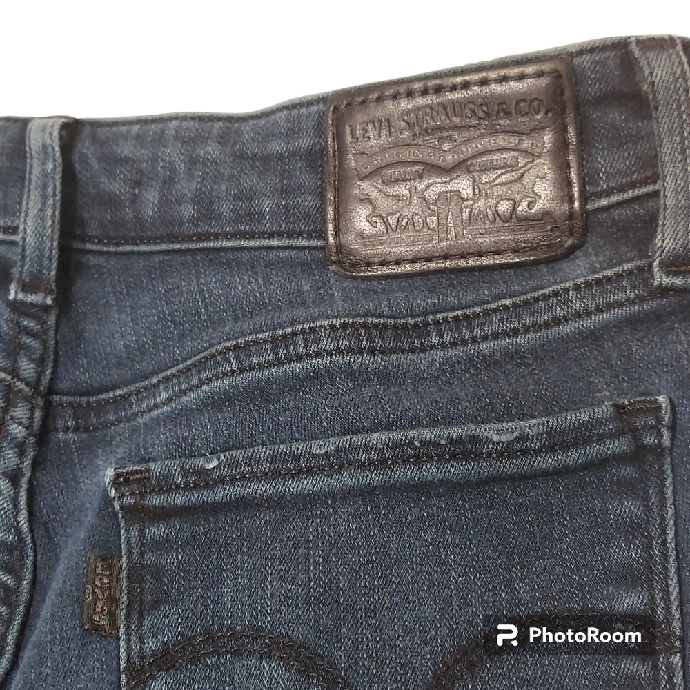 Dark Blue Levis 711 Skinny Jeans - Picture 4 of 8